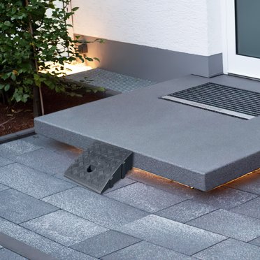 Plastic Slope Ramp Plastic Threshold Ramp Portable Lightweight Outdoor Ramp