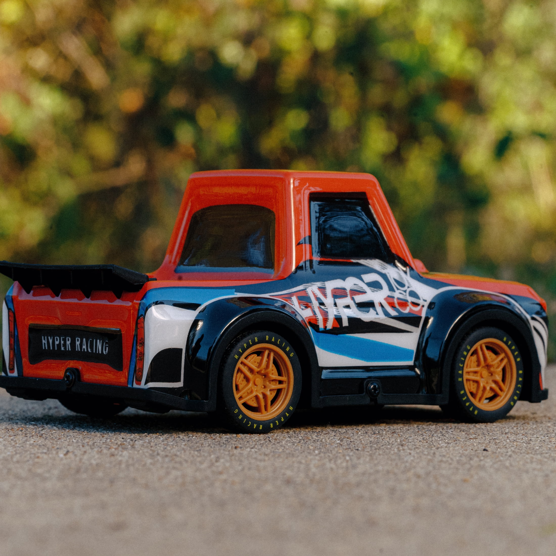 Mini camion de course télécommandé à LED Hyper Toys