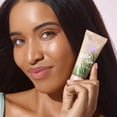 thumbnail image 4 of Butter Glow Liquid Highlighter, 4 of 7