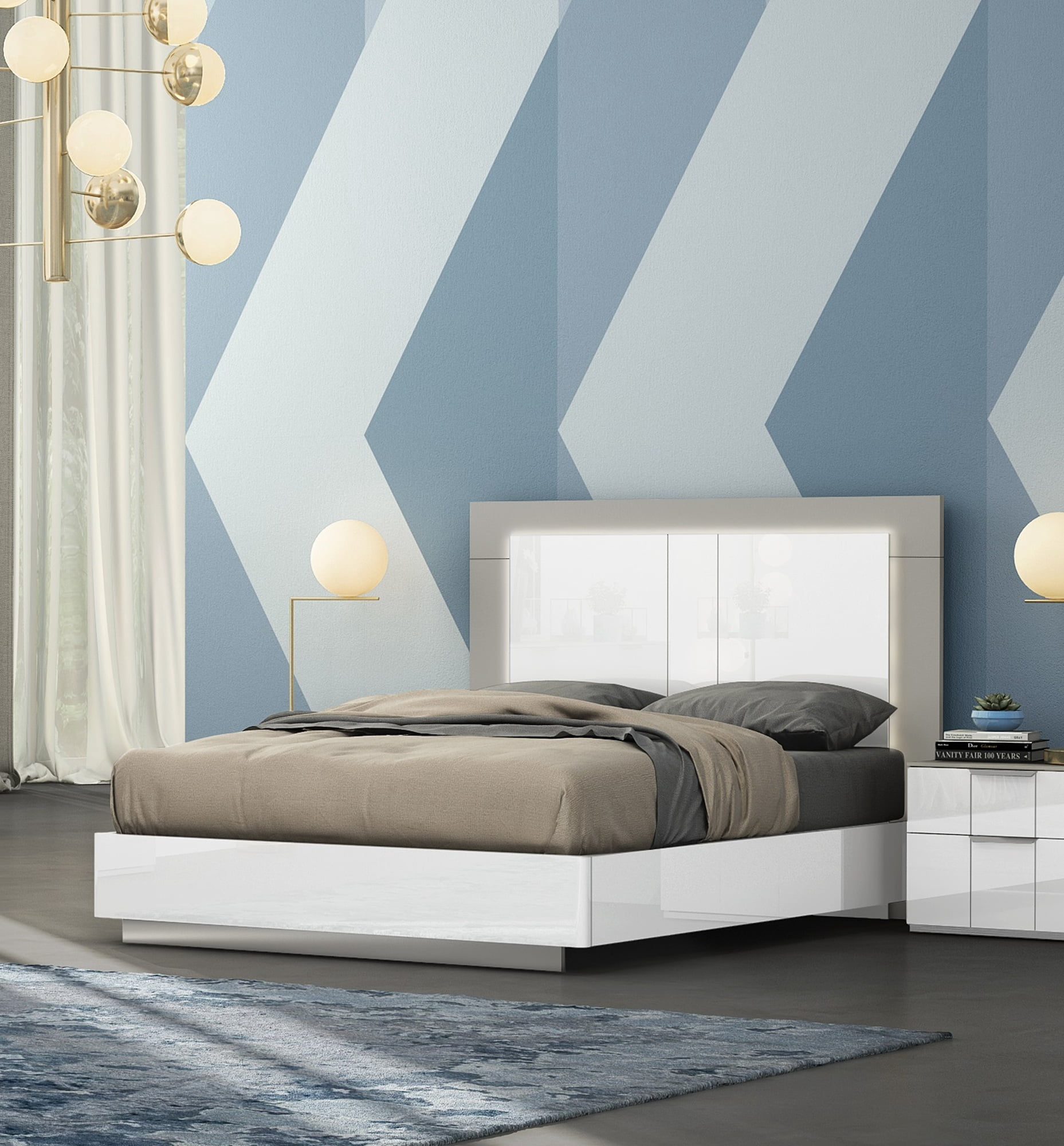 Lit pour adultes K-Living Harvey (format King Size) – Blanc et gris flanelle avec éclairage LED