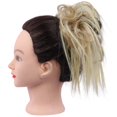 thumbnail image 4 of Chignon Désordonné Pièce de Cheveux Extension de Cheveux avec Bande Élastique Chignon Ondulé Extensions de Cheveux Synthétiques Chouchous Chignons Postiche pour Femmes, 4 of 7