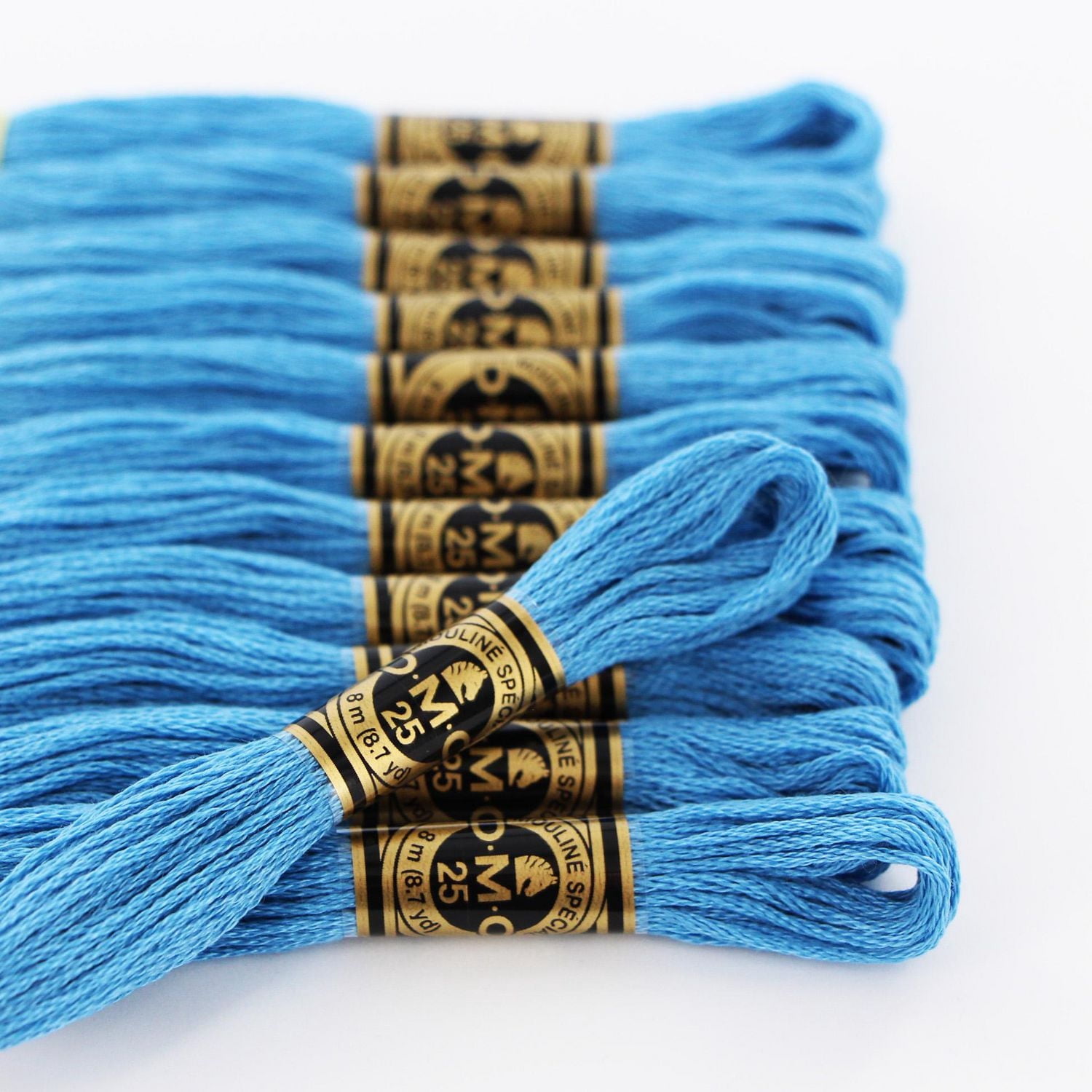 DMC bleu coton 6 Strand Floss 8 m (8.75 yd)