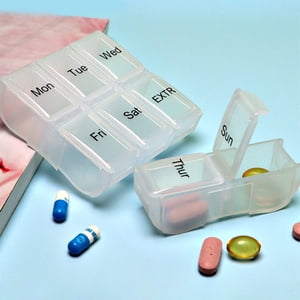 Organisateur hebdomadaire de pilules pour les jours de la semaine , Pill Box portable divisé pour les voyages , Petit contenant de stockage de médicaments pour la maison, bureau, et l'utilisation de gym