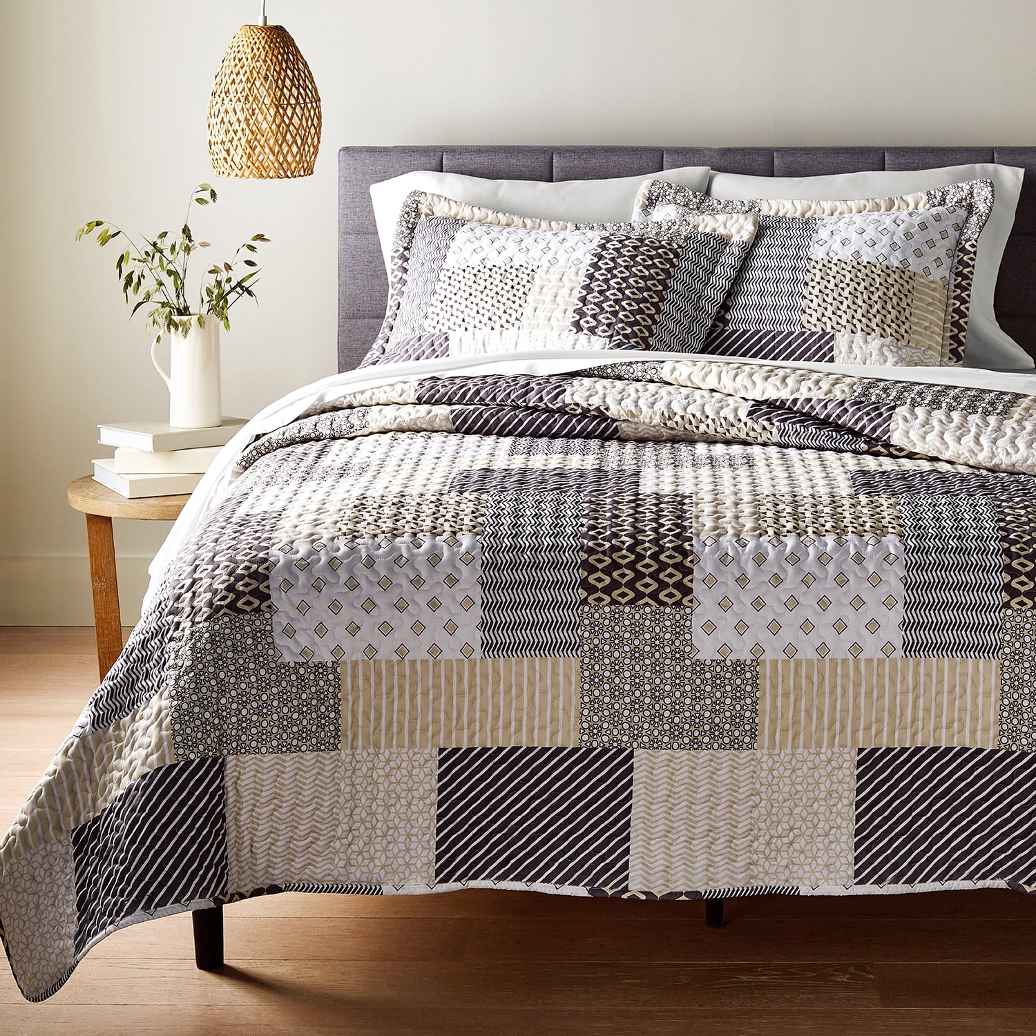 Mainstays Ensemble courtepointe et drap-housse légers tout-en-un - 7 pièces, Lit 2 PL, Patchwork