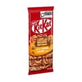 thumbnail image 2 of KITKAT Tablette Caramel salé, gaufrettes emblématique et garnie de caramel salé, 2 of 5