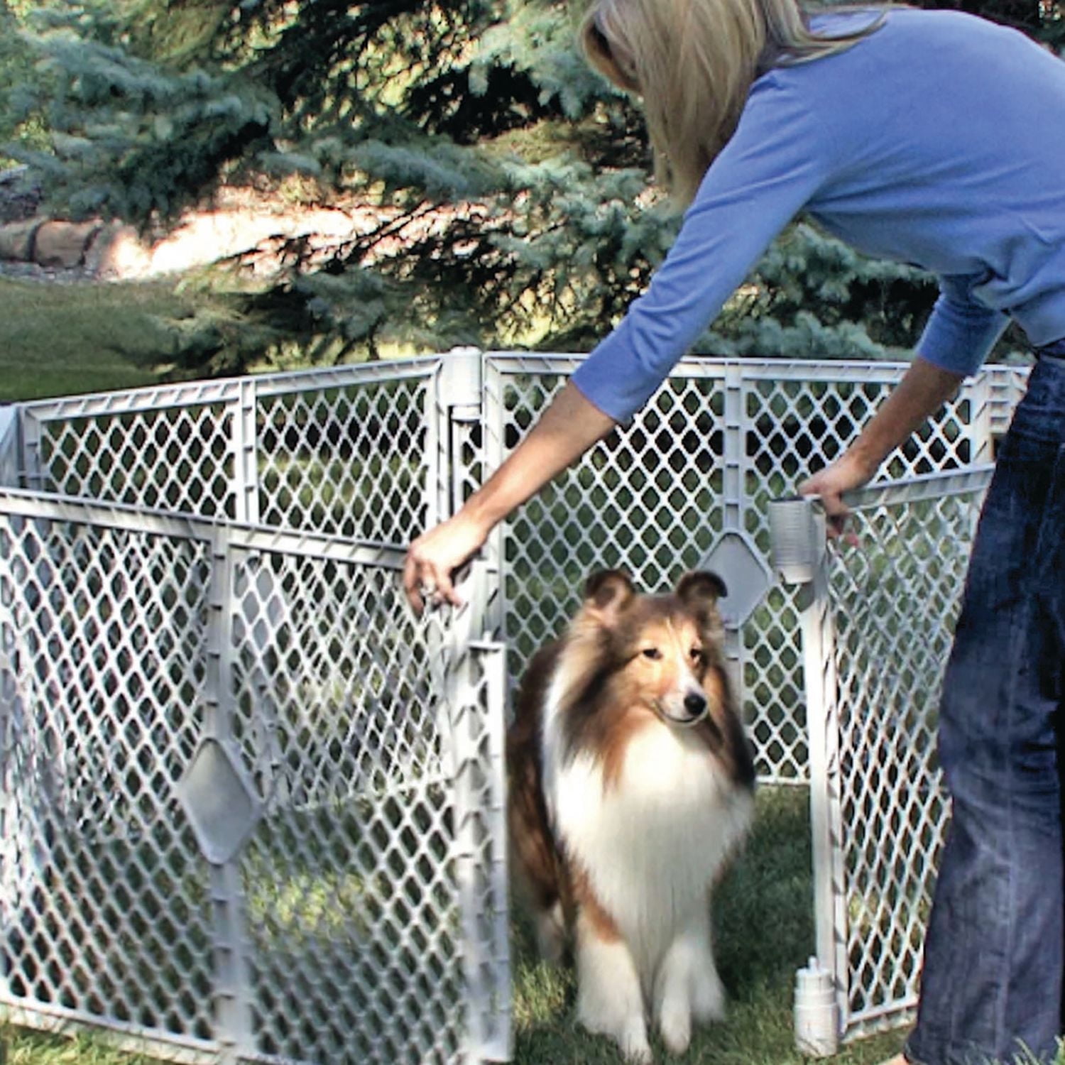 North States 6-Panel Easy To Use Baby Gate Plastic Superyard Classic Baby or Pet Playard