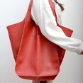 thumbnail image 1 of Grand Sac Fourre-Tout Rétro, Sac à Bandoulière à Grande Capacité avec Fermeture Éclair, Sacs à Main Multifonctions, 1 of 5