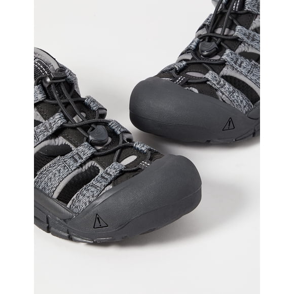 Keen Men's Newport H2 Black Ankle-High Fabric Sport Sandals & Slide - 11M