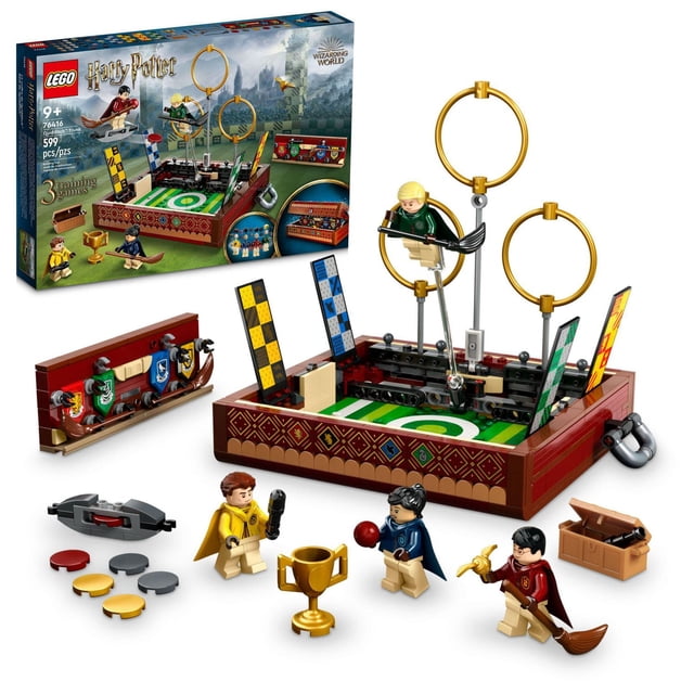 LEGO Harry Potter Tronc de Quidditch 76416 Jouet à Construire avec une Arène de Quidditch Pliable, des Arceaux et des Bannières de Maison de Poudlard. Comprend Quatre Minifigurines Personnalisables - Harry Potter, Draco Malfoy, Cedric Diggory et Cho Chang - avec des Têtes et des Coiffures Supplémentaires, plus des Balais, Snitch Doré, bludgers, Quaffle et un Trophée. le Tronc compact Range Toutes les Pièces pour Jeu portable, Idéal pour les Enfants de 9 Ans et plus