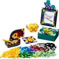thumbnail image 4 of LEGO DOTS Ensemble de bureau Poudlard 41811 Ensemble de construction (856 pièces), 4 of 5
