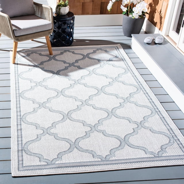 Safavieh Bermuda Corie Geometric Quatrefoil Outdoor Area Rug