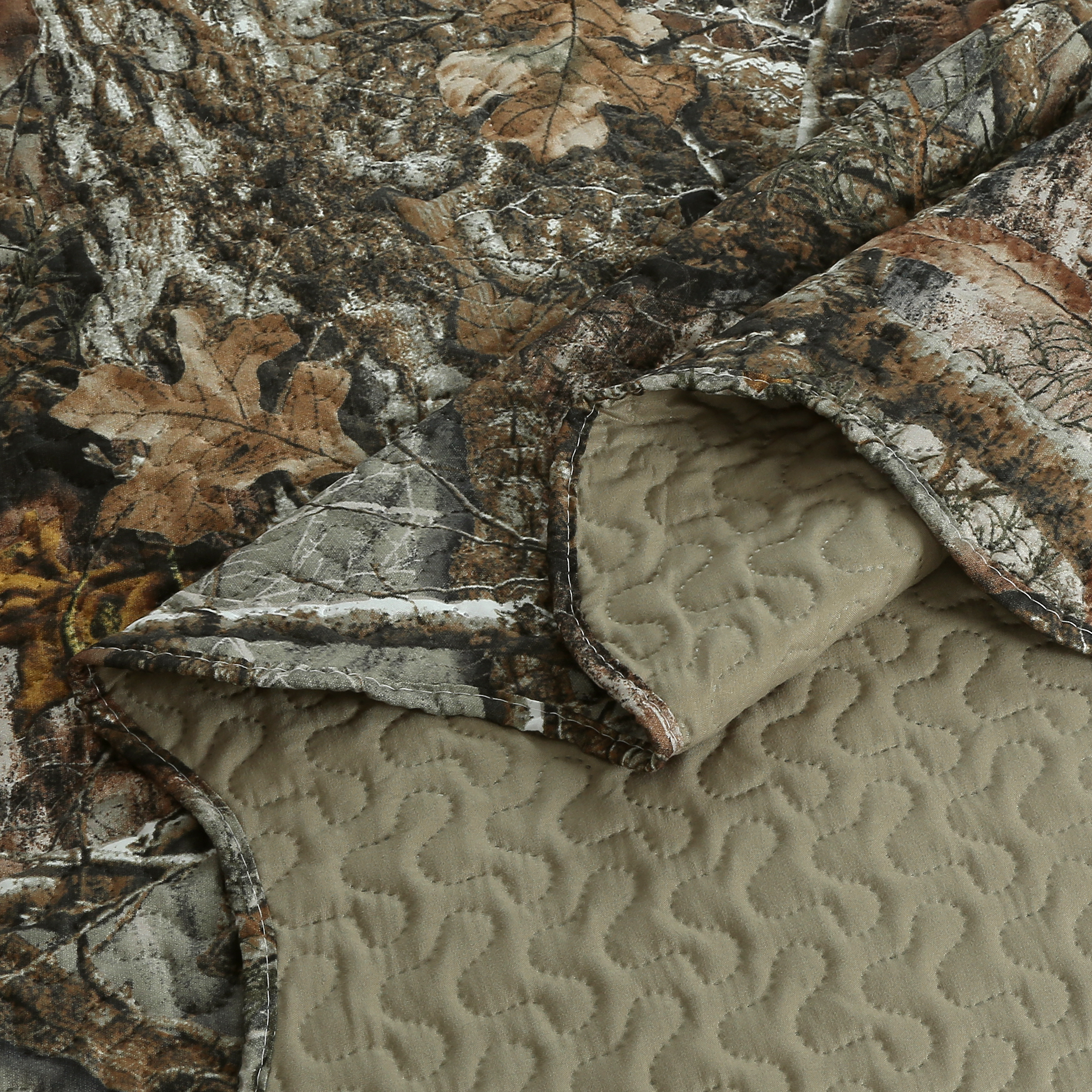 Literie 3 pièces Home Pinsonic Bedding, couvre-lit doux imprimé en relief avec 2 taies d'oreiller, motif camouflage rustique forêt, taille king.