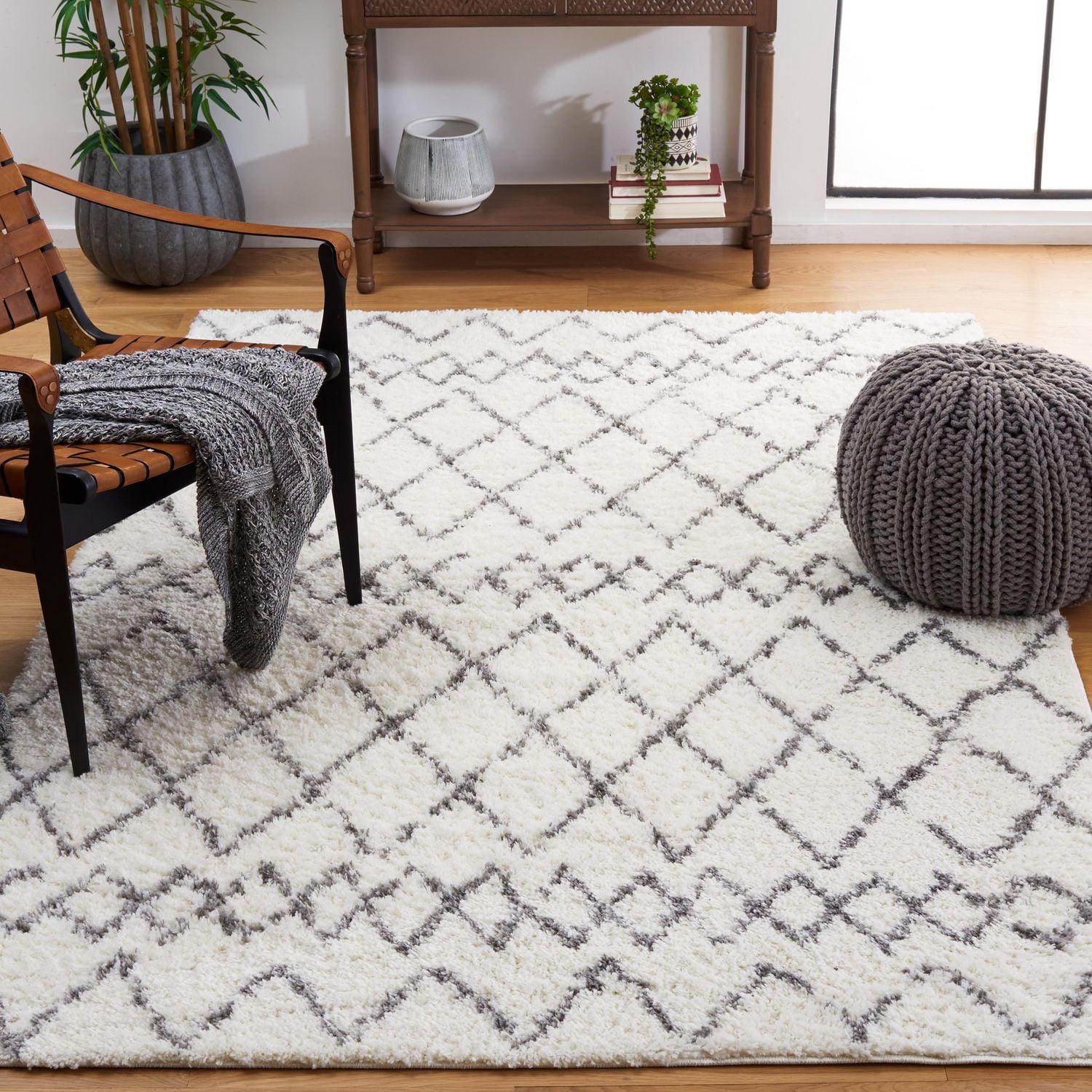 SAFAVIEH Berber Avery Tapis Géométrique Shag