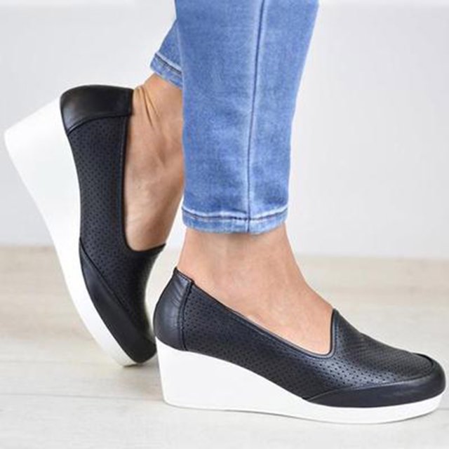 SMihono Sandales Femmes Été Grande Taille Mode Femmes Plateforme Décontractée Talon Compensé Plat Grande Taille Chaussures Simples Creuses Pantoufles en Liquidation