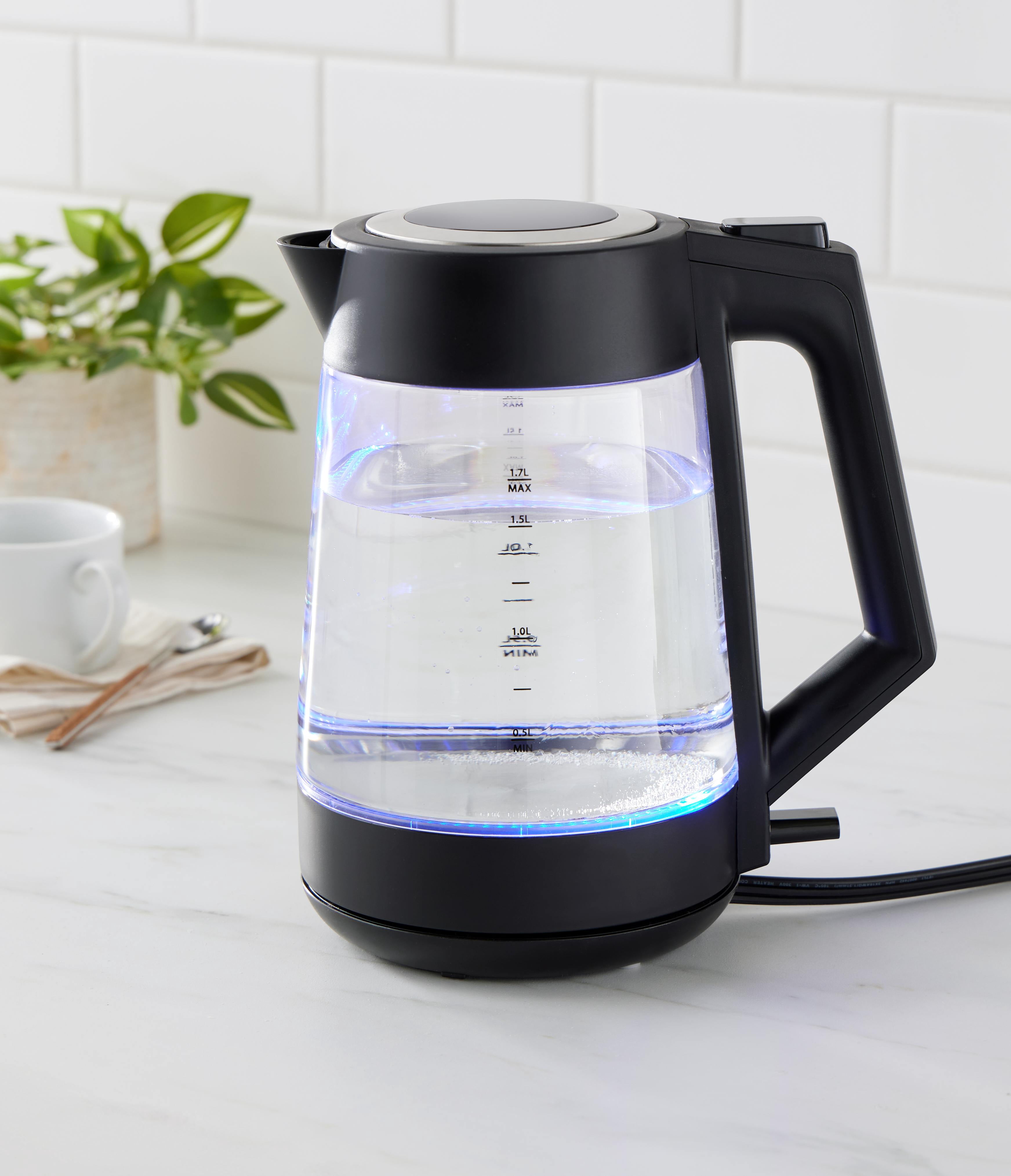 Bouilloire électrique Mainstays 1500 W, 1,7 L, corps en verre, arrêt automatique