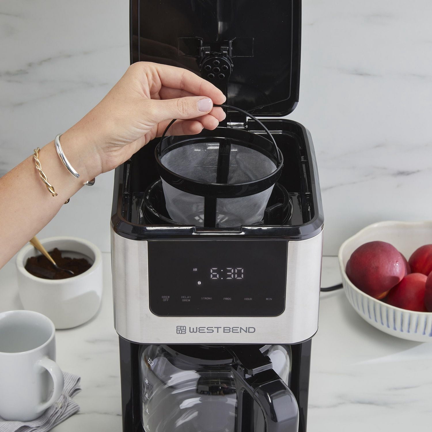 Cafetière 12 tasses, chaud et glacé West Bend, en acier inoxydable (CMWB12BK13)