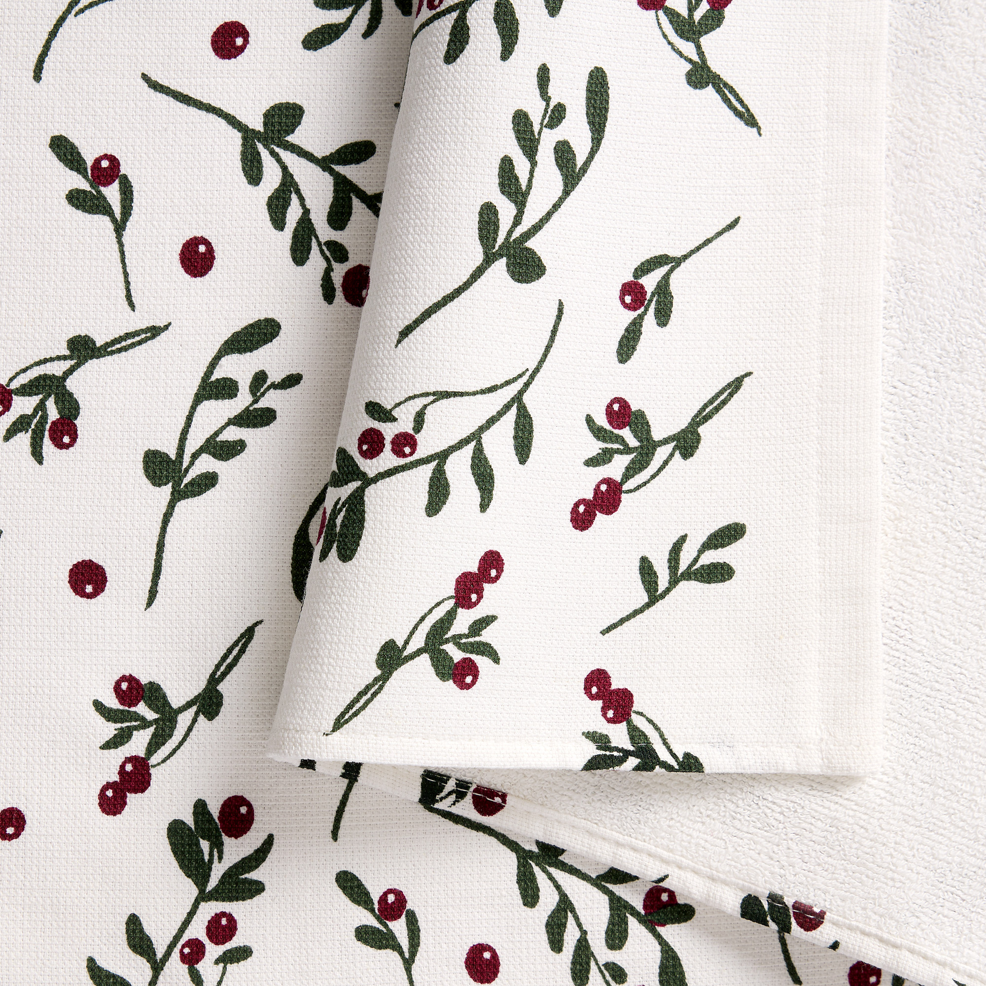 Holiday Time Cranberry Spice Collection Sprig 2-Pack Kitchen Linen Set, Red, 16" x 26"