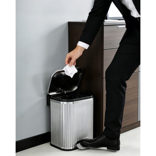 12L Stainless Steel Step Trash Can with Soft Close Lid and Removable Bucket, Rust-Resistant Fluted Finish, Fingerprint-Proof, Odor Control, Anti-Slip Base, Stay-Open Lid, 26.5x22.3x38.8 cm