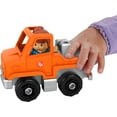 thumbnail image 4 of Dépanneuse Help and Go Fisher-Price Little People, 4 of 6