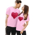 thumbnail image 3 of Chandails des Fêtes pour Couples Assortis Saint-Valentin Légers Mode Imprimé Cœur Col Rond Décontracté Manches Courtes Tunique T-Shirt Confortable Doux Mari Femme Tenue de Vacances Vêtements Rose P, 3 of 6