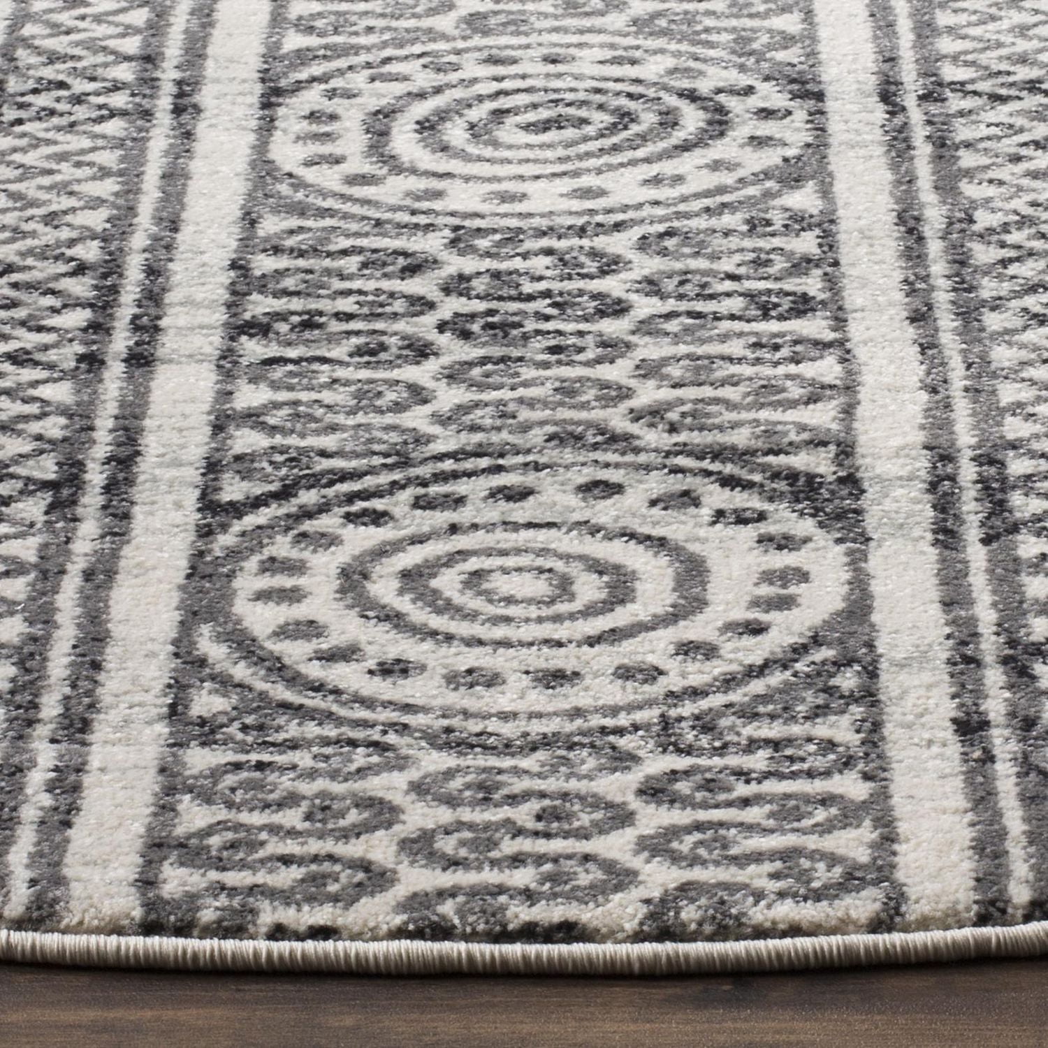 Safavieh Evoke Keisha Abstract Geometric Area Rug
