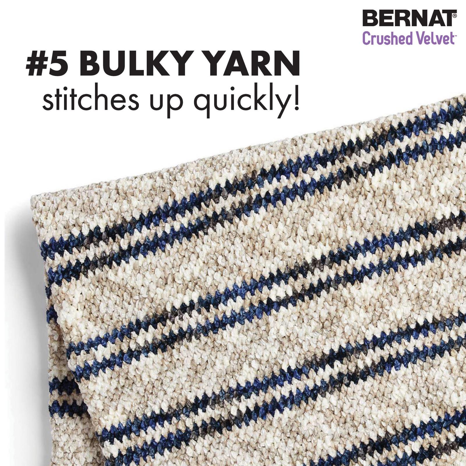 Bernat® Fil Écrasé Velvet™, Polyester #5 Volumineux, 10,5 Oz/300 G, 315 Yards