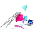 thumbnail image 3 of Barbie World Coffret médical, 10 accessoires pour poupée - Exclusivité Walmart, 3 of 6