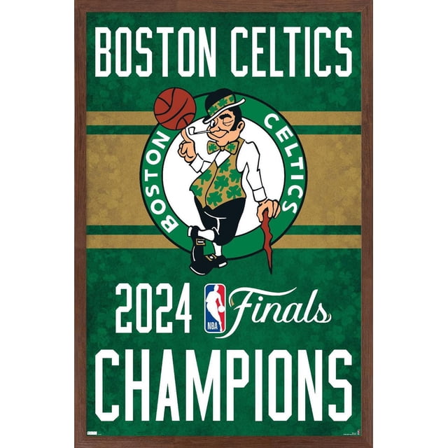 NBA Celtics de Boston - Affiche Murale du Logo de l'Équipe des Finales 2024 de la NBA, 22,375 Po x 34 Po Encadrée, Mettant en Vedette la Mascotte des Celtics Faisant Tournoyer un Ballon de basketball sur Son Doigt à l'Intérieur d'Un Cercle Vert avec Texte « Celtics de Boston », sur Fond Vert et or avec Grand Texte Blanc Lisant « 2024 NBA Finals Champions », Idéale pour la Déco de Chambre de fan de sports Ou