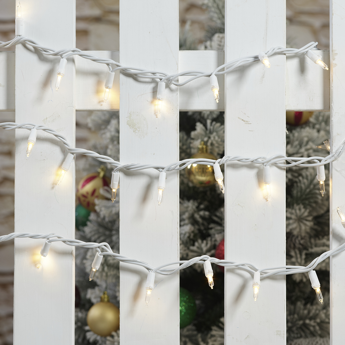 Mini guirlandes de Noël lumineuses dotées de 100 ampoules à incandescence de 19,2 pieds, transparentes, avec fil blanc Holiday Time
