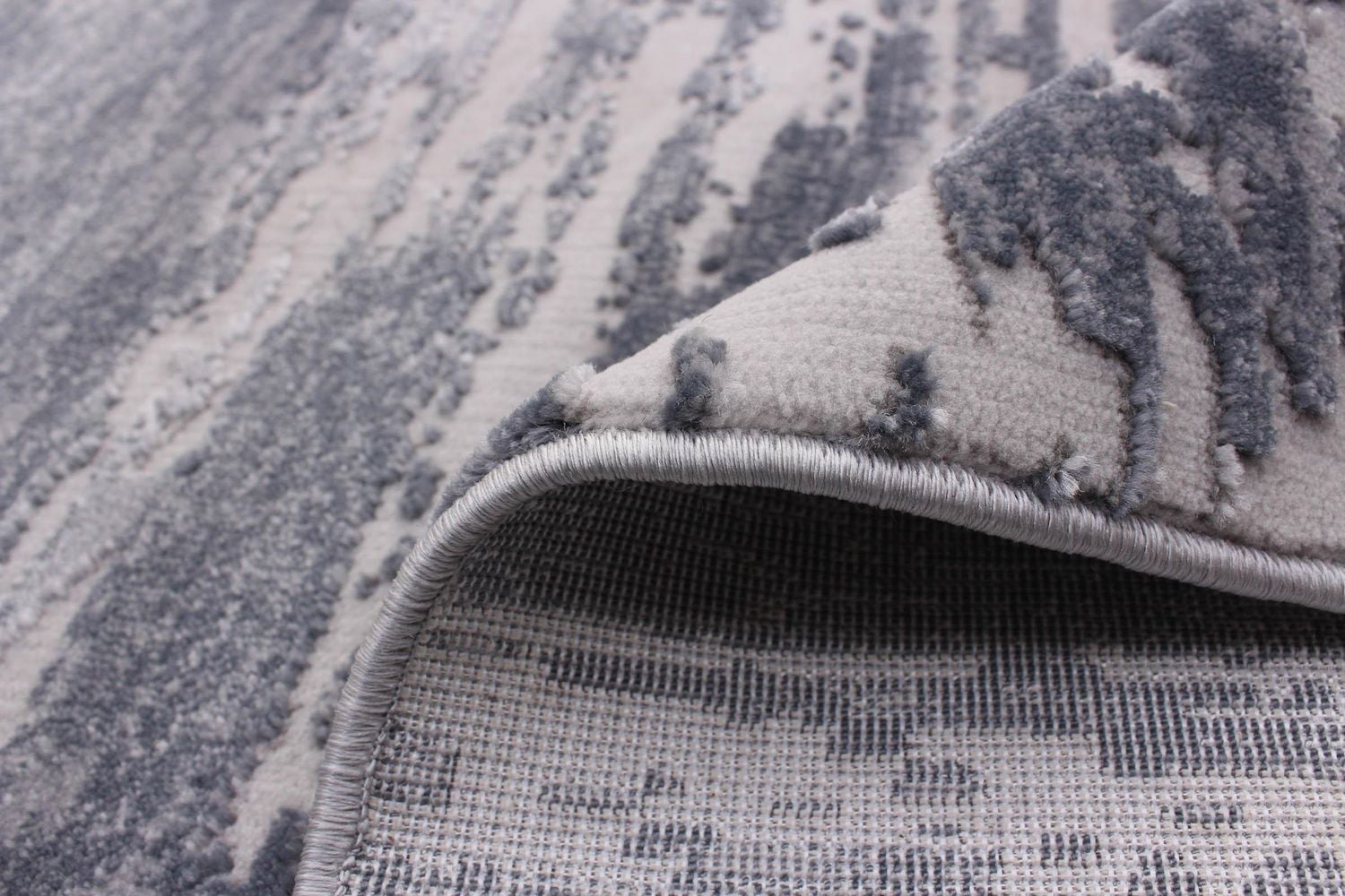 ECARPET Ezra Grey Rug