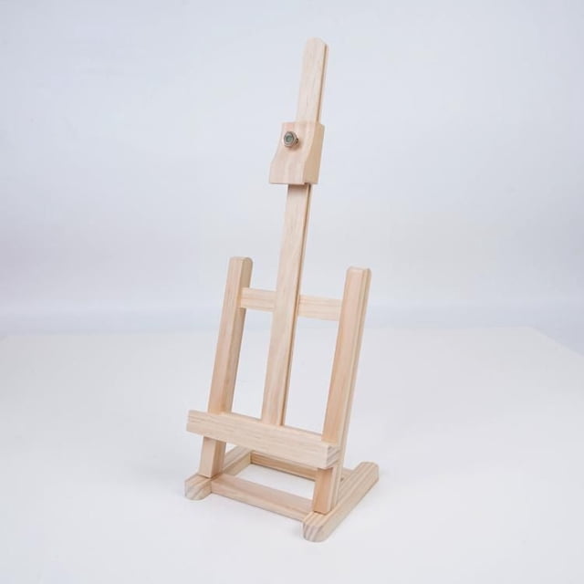 North Shore's wooden easel in a front-facing view, made of light natural wood with an adjustable top clamp and foldable design, ideal as a compact artist easel for canvases or artboards, suitable for students and teachers, on a white background.