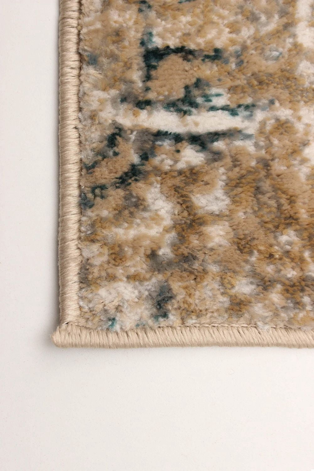 ECARPET Zoe Traditional Area Rug for living room, bedroom, dining entrance, hallway and more.