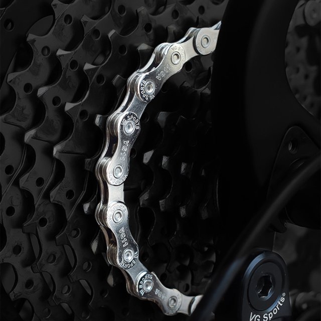 maskred Carbon Steel Easy To Install Wide Compatibility Bike Chain For Mountain And Road Bikes Stylish Colorful 9 Speed 1Set