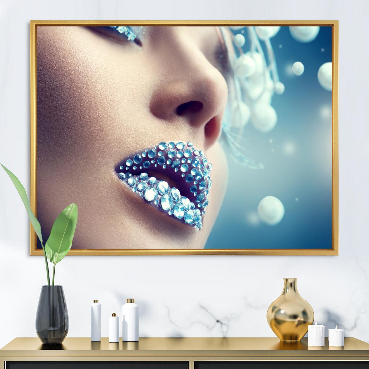 Designart Plan de pierres précieuses sur les lèvres de la femme ART MURAL À CADRE FLOTTÉ