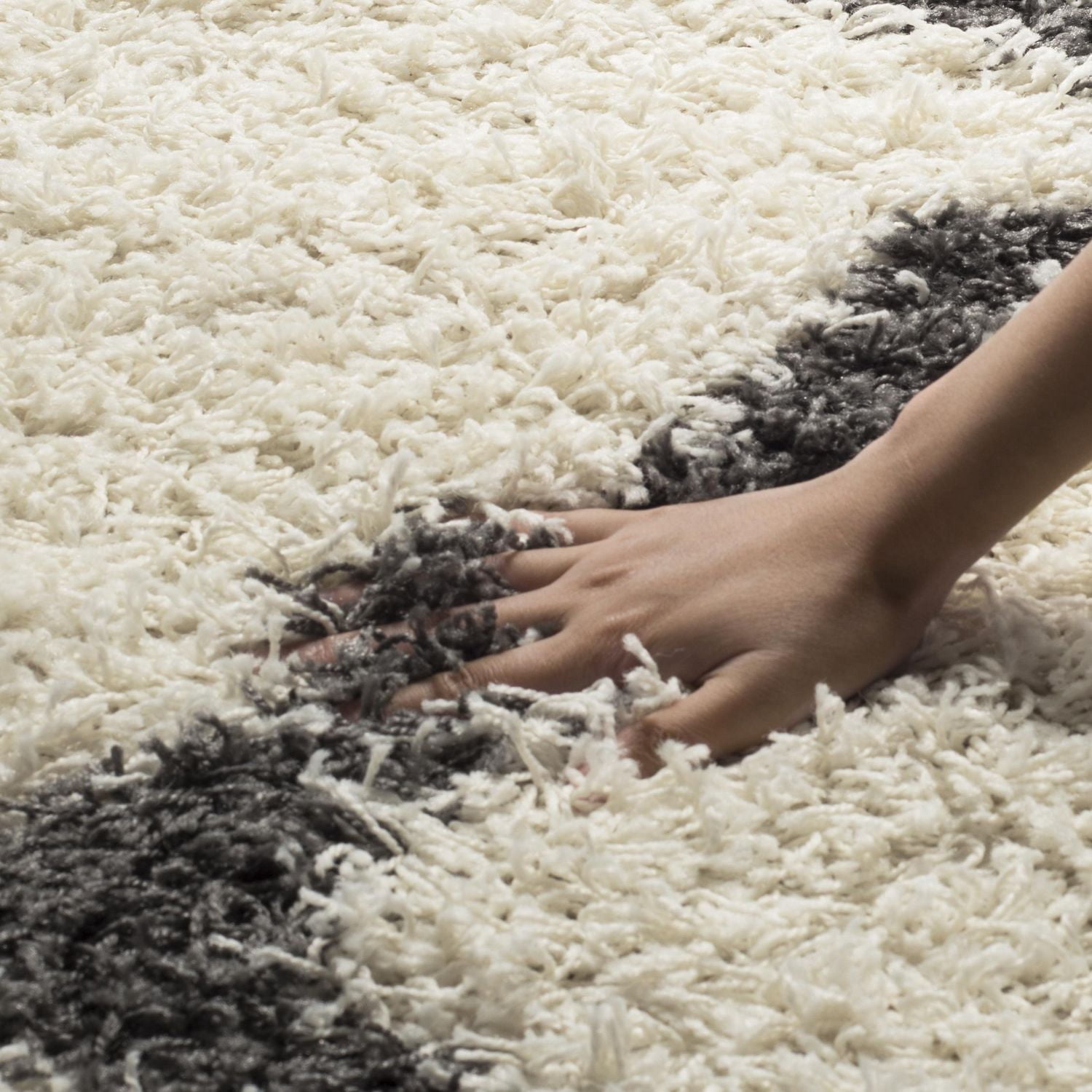 Safavieh Dallas Logan Tapis Géométrique Shag