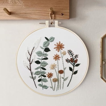 EGNMCR Guirlandes pour Décoration, Couronnes pour Porte d'Entrée Kit de Broderie Bricolage avec Motif de Plante Fleur Anneau de Broderie Cadeau 1 Broderie