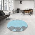 thumbnail image 4 of Ahgly Company Tapis d'Intérieur Lavable en Machine Carré Bleu Transitionnel Koi Bleu, 4 Pieds Carré, 4 of 7