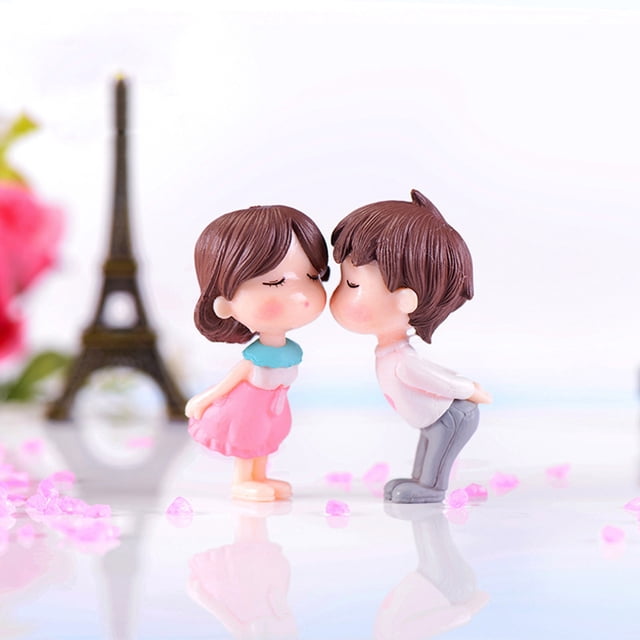 Décorations d'Automne pour la Maison 2PCS Mousse Micro-Paysage Ornements Mignon Baiser Couple Poupée Combinaison Décorations
