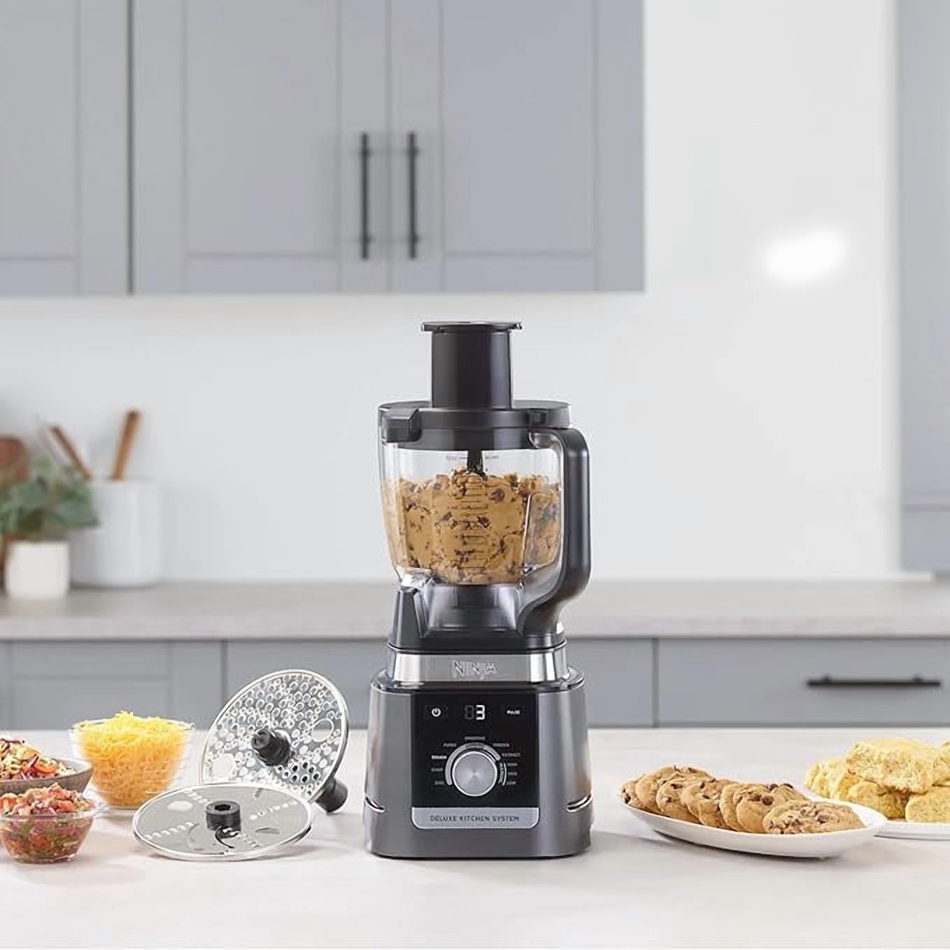 Open Box - Ninja Deluxe Kitchen System, 1600 W Auto-IQ Base, 88 Oz