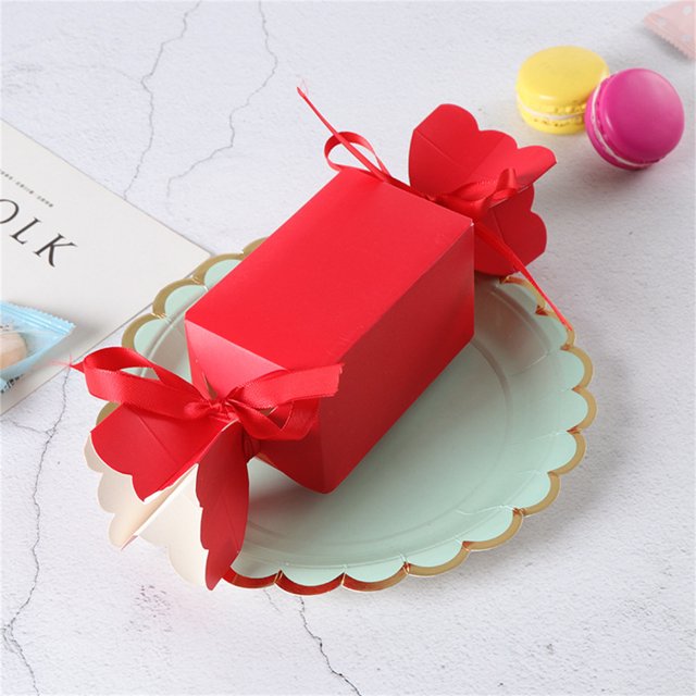 Suncoda Candy Casket, Red Striped Candy Box European Style Wedding Gift Packaging Flower Vase Shaped Paper Box Christmas Candy Box