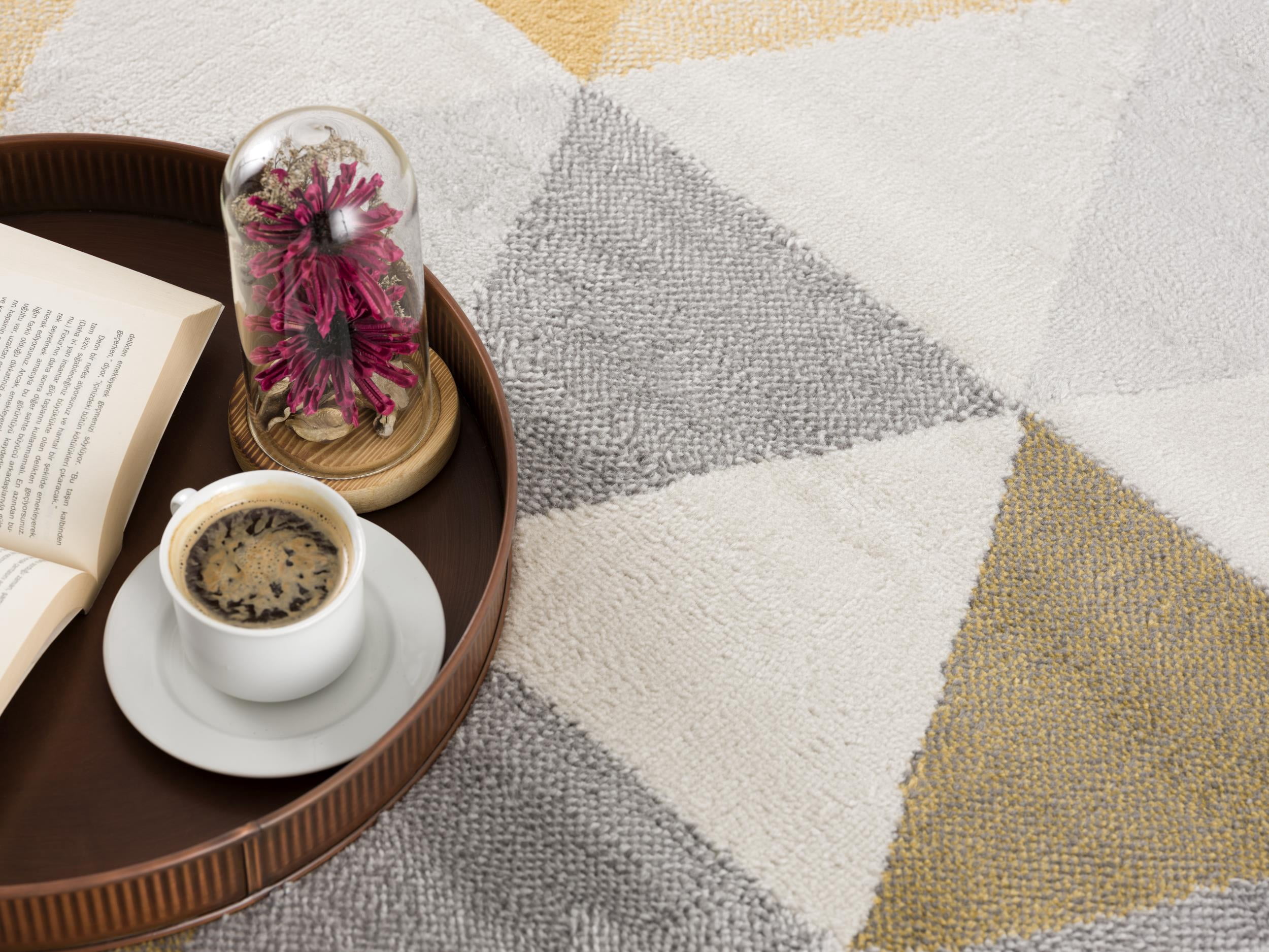 Tapis Branch Savannah 2' x 9' (Taille exacte : 2'3" 9') de couloir moderne du milieu siècle, jaune beige, géométrique pour entrée, couloir, salle bain et cuisine