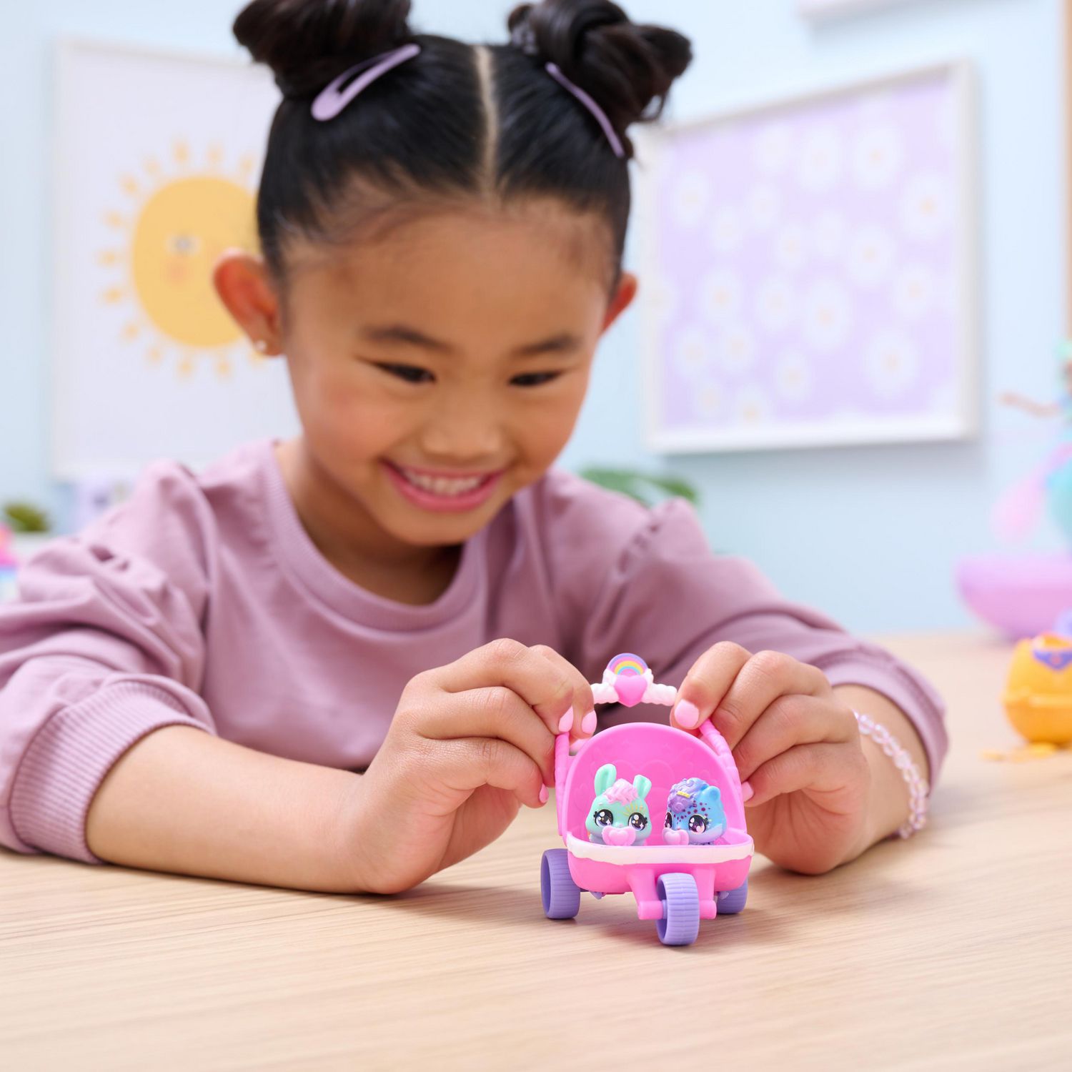 Hatchimals Alive, Hatch N' Stroll Playset avec poussette et 2 mini figurines dans des œufs qui éclosent tout seuls, jouets pour enfants pour filles et garçons, à partir de 3 ans