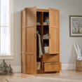 thumbnail image 3 of Pemberly Row Armoire-Penderie en Chêne Highland, 3 of 7