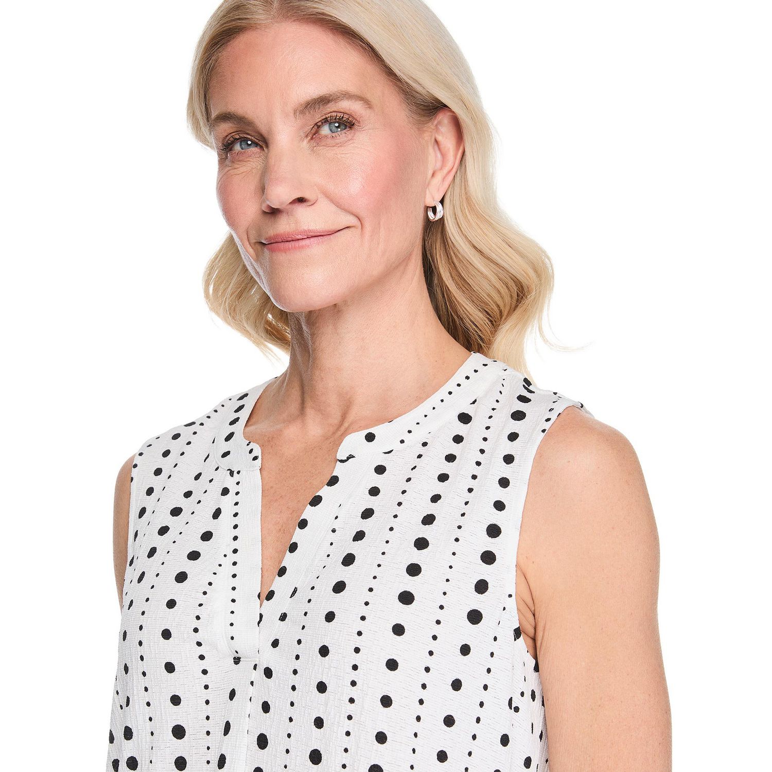 Iyla Women's Crinkle Sleeveless Blouse