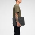 thumbnail image 4 of Incase Crosstown Sleeve for 16-inch Laptop pour (PC), 4 of 4