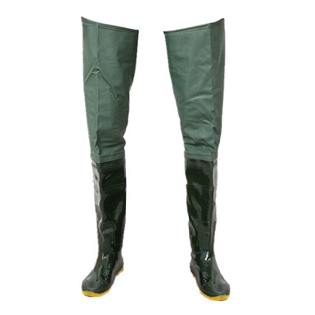 Waterproof Fishing Pants Wading Rubber Fishing With Soft Sole 44 in green color. These stockingfoot waders are made of breathable, water-resistant material and feature a full heat-taped interior for complete waterproofing. Designed to protect against cold, wet conditions and potential hazards while fly fishing. The waders include soft sole fishing boots and measure 80 cm (31.5 inches) in length.