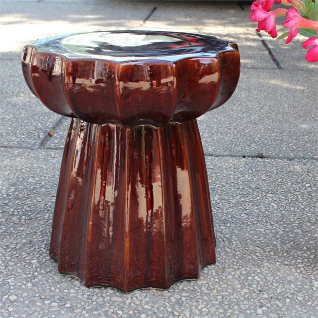 Tabouret de Jardin en Céramique Rond à Bords Festonnés Catalina, Brun