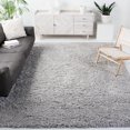 thumbnail image 1 of SAFAVIEH Polar Abbot Carlene Tapis Peluche Shag, 1 of 7