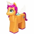 thumbnail image 4 of My Little Pony Jouets, Révélation de l'Ensemble de Jeu de Sunny, Ensembles de Poupée Transformable de 25 Pouces de Hauteur et Jouets Interactifs pour Filles et Garçons de 5 Ans (Exclusivité Amazon, 4 of 17