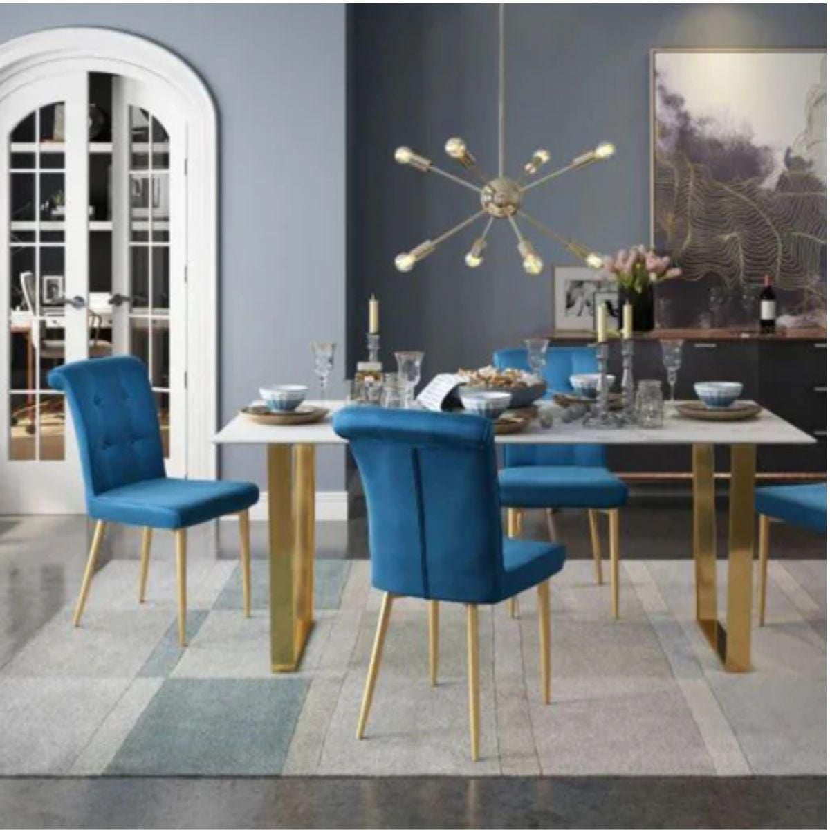 Table à manger rectangulaire de luxe pour personnes - Plateau en faux marbre de po avec superbe base en acier inoxydable brossé doré, design moderne et élégant, durable et facile à nettoyer